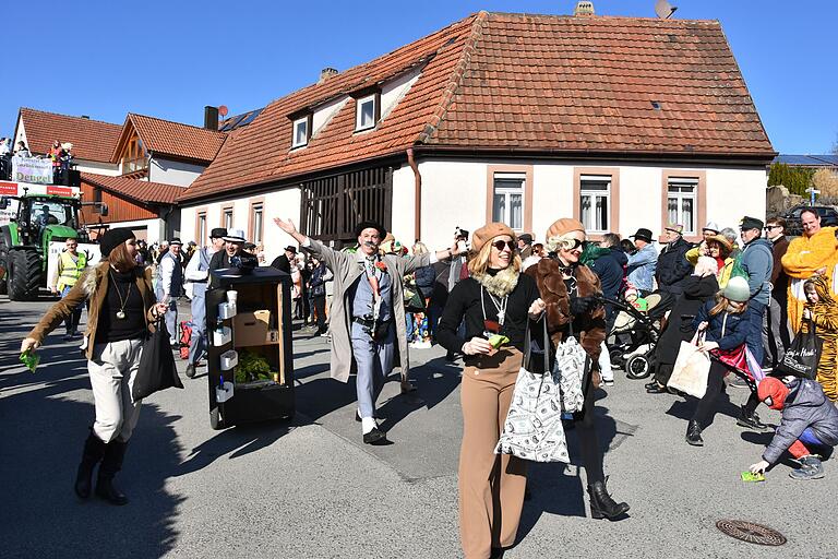 Ausgelassene Stimmung in Helmstadt. Ausgelassene Stimmung in Helmstadt.