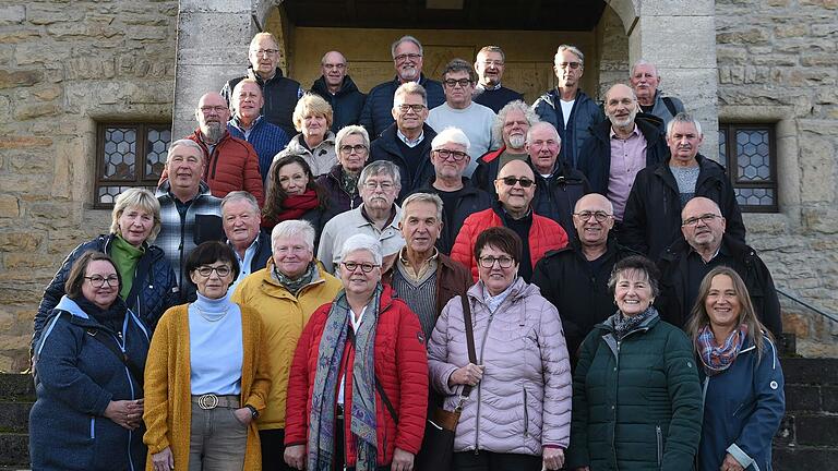 Die ehemaligen Schulkameradinnen und Kameraden hatten sich beim Klassentreffen jede Menge zu erzählen. Alle fünf Jahre kommt man zusammen.