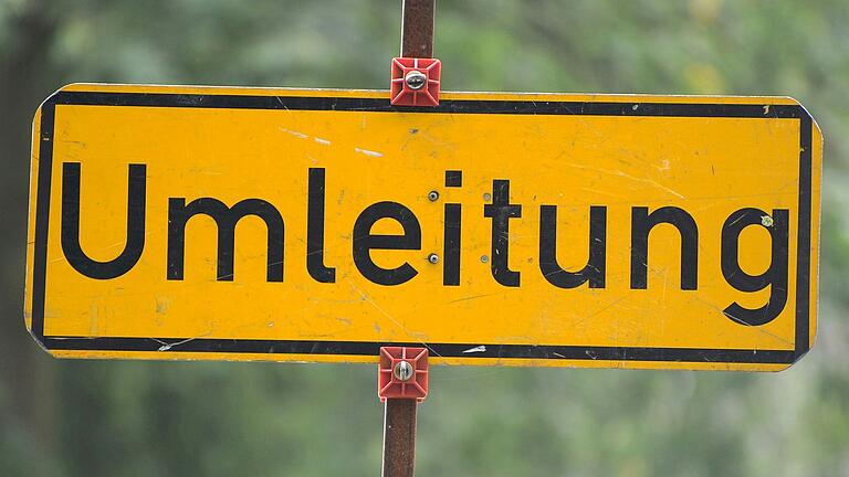 Die Gemeinde Knetzgau richtet für die Sanierung der Straße 'Steinbruch' eine Umleitung ein.&nbsp;