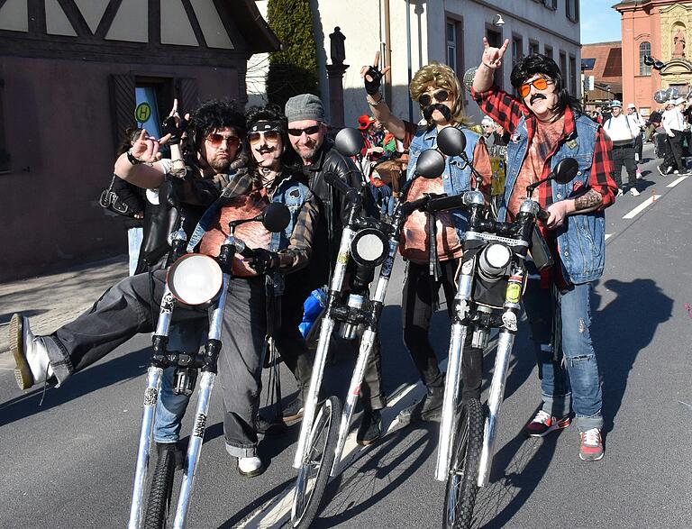 Auch coole Steinbacher Biker sorgten für tolle Stimmung. Auch coole Steinbacher Biker sorgten für tolle Stimmung.