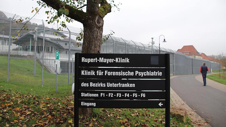Auch das Bezirkskrankenhaus in Lohr gehört für Richter Rainer Beckmann zu seinen Einsatzgebieten. Auch das Bezirkskrankenhaus in Lohr gehört für Richter Rainer Beckmann zu seinen Einsatzgebieten.