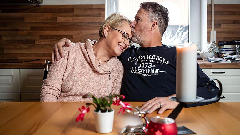 Weihnachten will das Ehepaar Kraft im Familienkreis feiern. Der große Wunsch fürs nächste Jahr ist ein erster Urlaub nach der Transplantation. Weihnachten will das Ehepaar Kraft im Familienkreis feiern. Der große Wunsch fürs nächste Jahr ist ein erster Urlaub nach der Transplantation.