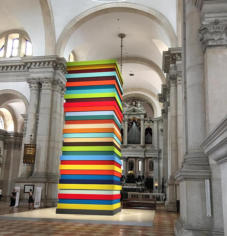Sean Scullys Installation 'Jakob's Leiter' im Benediktiner-Kloster auf der Giudecca.