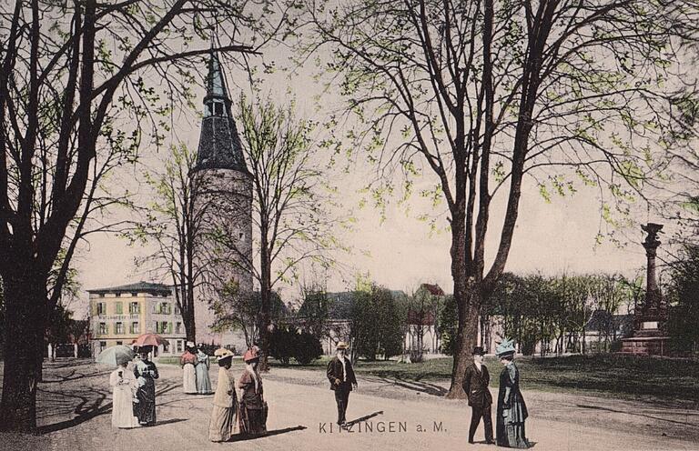 Der Falterturm mit Rosengarten im Frühling. Das Bild entstand um 1910. Der Falterturm mit Rosengarten im Frühling. Das Bild entstand um 1910.