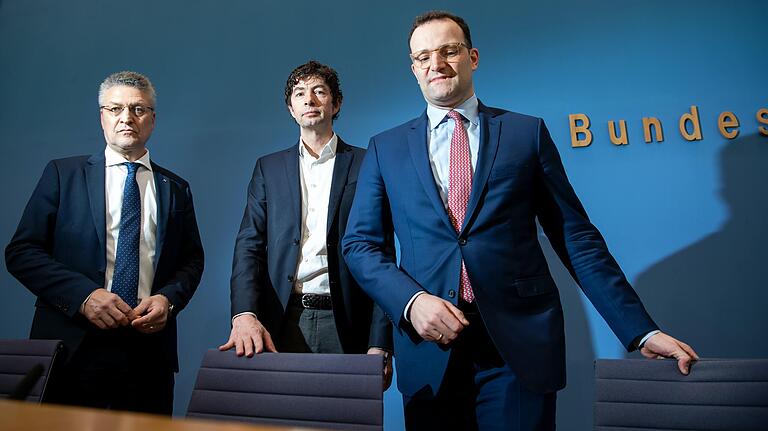 Auf den Demos in Würzburg wurde immer wieder gegen (von rechts) Bundesgesundheitsminister Jens Spahn (CDU), den Virologen Christian Drosten und Lothar Wieler, Chef des Robert Koch-Instituts, gewettert.