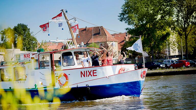 Ab 1. Mai heißt es wieder 'Volle Fahrt voraus' mit der Ochsenfurter Altstadtfähre 'Nixe'.