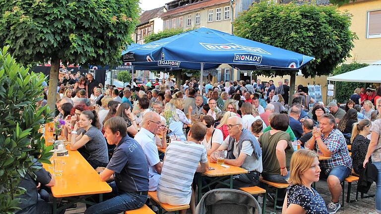 Das Ostheimer Stadtfest lockt jedes Jahr zahlreiche Besucherinnen und Besucher an (Archivfoto aus 2019).