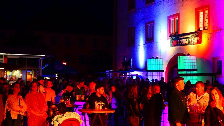 Die 'Haßfurter Lange Nacht' stand heuer ganz im Zeichen des EM-Viertelfinalspiels der deutschen Mannschaft.