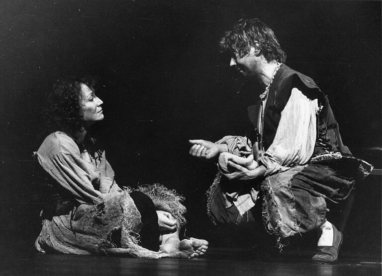 Antonia Linder 1985 im Musical 'Der Mann von La Mancha'. Antonia Linder 1985 im Musical 'Der Mann von La Mancha'.