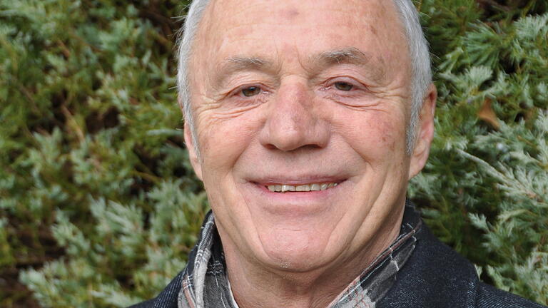 Franz Wolf wird an diesem Samstag 70 Jahre alt. Noch immer führt er im Kreistag die SPD-Fraktion an. Franz Wolf wird an diesem Samstag 70 Jahre alt. Noch immer führt er im Kreistag die SPD-Fraktion an.