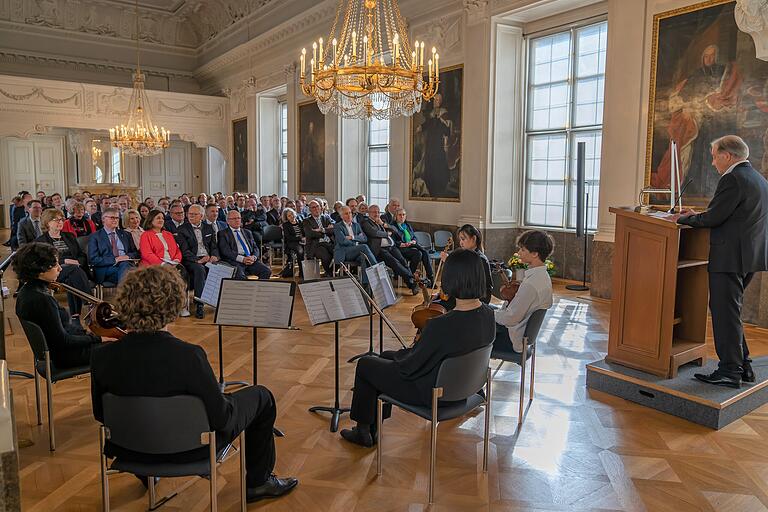 Ein Blick in den Saal beim Festakt Anfang Mai. Ein Blick in den Saal beim Festakt Anfang Mai.