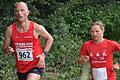 Maja Betz (rechts) vom SC Ostheim gewann den Hauptlauf der Frauen über 8,2 Kilometer mit neuem Streckenrekord. Thomas Schönfeld von der LG Rohr-Rechtenbach (links) wurde bayerischer Berglaufmeister der M 45.