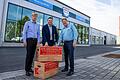 Bereit für den großen Firmen-Umzug (von links): Thorsten Dauelsberg (Sikom GmbH) und Mirko und Ralph Denzer (beide Mezger) sind zuversichtlich, dass am Wochenende alles glatt läuft und sie am Montag um 7.30 Uhr die ersten Kunden am neuen Firmensitz begrüßen können.