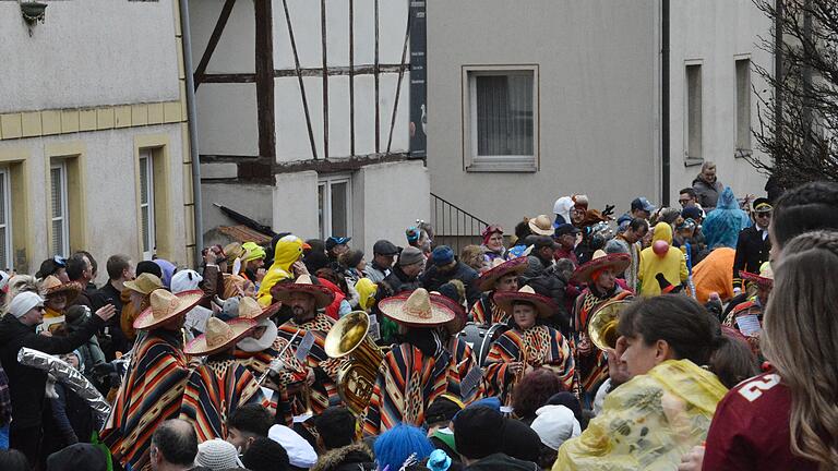 Impressionen vom großen Gaudiwurm in Trappstadt