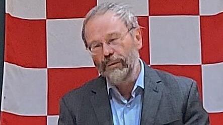 Ludwig Metz beim Neubürgerstammtisch       -  Ludwig Metz beim Neubürgerstammtisch