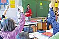 Experiment: Hauptschüler und Gymnasiasten in einer Klasse &ndash; an der Geschwister-Scholl-Schule in Tübingen ist das längst Alltag. Seit drei Jahren gibt es dort quasi eine Gemeinschaftsschule. Die Schule ist ein Vorreiter für die 34 Gemeinschaftsschulen, die nach den Sommerferien 2012 im ganzen Land entstehen sollen. Der Städtetag will zukünftig auch Realschulen den Weg zur Gemeinschaftsschule erleichtern.