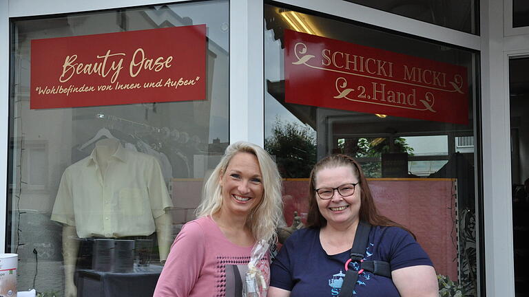 Im Bild: Denise Beyer-Schmidt (links) und Edith Amend. Im Bild: Denise Beyer-Schmidt (links) und Edith Amend.