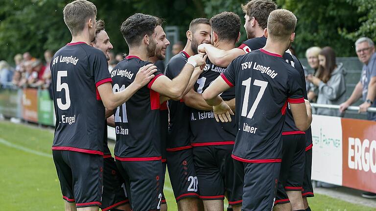 Der TSV Lengfeld konnte auch am vierten Spieltag jubeln. Die Mannschaft von Trainer Okan Delihasan bleibt nach einem 1:1 bei der TG Höchberg weiter ungeschlagen (Archivfoto).