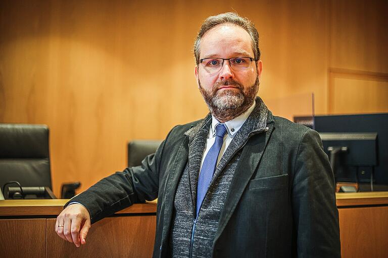 Christoph Gillot, Dirketor am Amtsgericht Haßfurt, spricht von Einzelfällen mit Reichsbürger-Bezug. Christoph Gillot, Dirketor am Amtsgericht Haßfurt, spricht von Einzelfällen mit Reichsbürger-Bezug.
