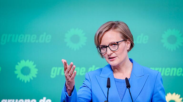 Franziska Brantner - „Das mag in einem Bierzelt lustig sein”: Die Grünen-Vorsitzende kritisiert den Auftritt des CSU-Chefs. Franziska Brantner - „Das mag in einem Bierzelt lustig sein”: Die Grünen-Vorsitzende kritisiert den Auftritt des CSU-Chefs.