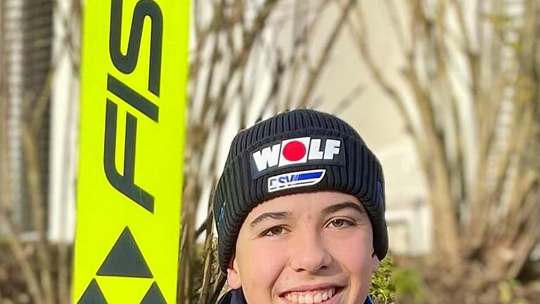 Rhönadler Janis Kansog springt zweimal aufs Podest - Beim Deutschlandpokal stand Janis Kansog vom WSV Oberweißenbrunn gleich zweimal auf dem Podest in der Altersklasse J16. Rhönadler Janis Kansog springt zweimal aufs Podest - Beim Deutschlandpokal stand Janis Kansog vom WSV Oberweißenbrunn gleich zweimal auf dem Podest in der Altersklasse J16.