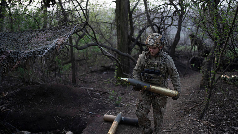 Ukraine-Krieg - Donezk.jpeg       -  Ein ukrainischer Soldat an der Frontlinie in der Region Donezk.