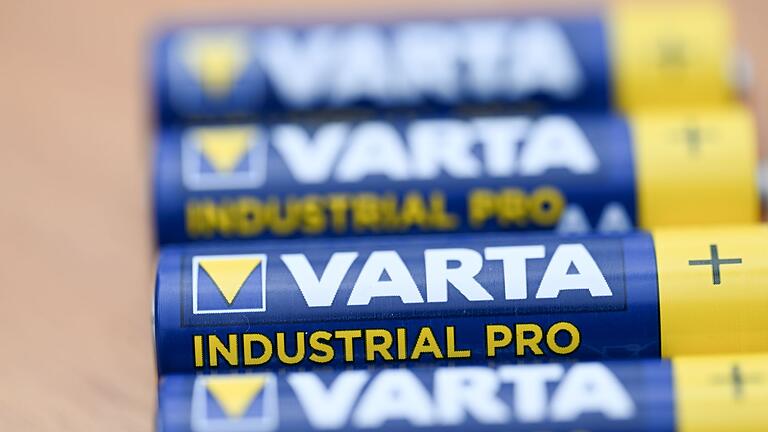 Batteriehersteller Varta       -  Das Sanierungskonzept für den Batteriekonzern Varta hat eine wichtige Hürde genommen.