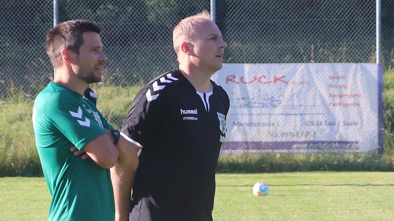 Andreas Brendler (links) hat mit Markus Bach in dieser Saison beim TSV Großbardorf einen neuen Co-Trainer an seiner Seite. Andreas Brendler (links) hat mit Markus Bach in dieser Saison beim TSV Großbardorf einen neuen Co-Trainer an seiner Seite.