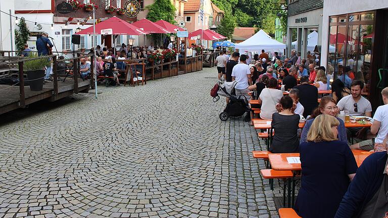 Eröffnung des Stadtfestes 2024 am Freitagabend in der Altstadt. - Eröffnung des Stadtfestes 2024 am Freitagabend in der Altstadt. Eröffnung des Stadtfestes 2024 am Freitagabend in der Altstadt. - Eröffnung des Stadtfestes 2024 am Freitagabend in der Altstadt.