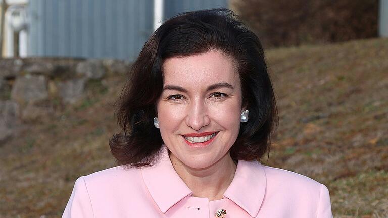 Dorothee Bär ist die direkt gewählte Abgeordnete im Wahlkreis Bad Kissingen. Dorothee Bär ist die direkt gewählte Abgeordnete im Wahlkreis Bad Kissingen.