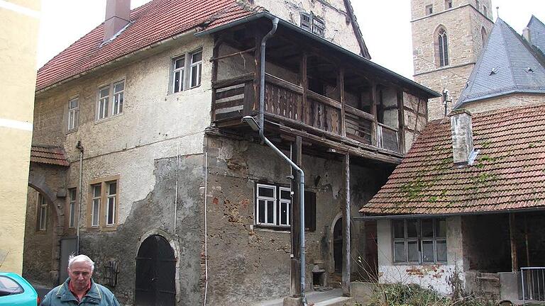 Stumpf-Anwesen - Die Stadt Gerolzhofen will das Betty-Stumpf-Haus abstoßen. Stumpf-Anwesen - Die Stadt Gerolzhofen will das Betty-Stumpf-Haus abstoßen.