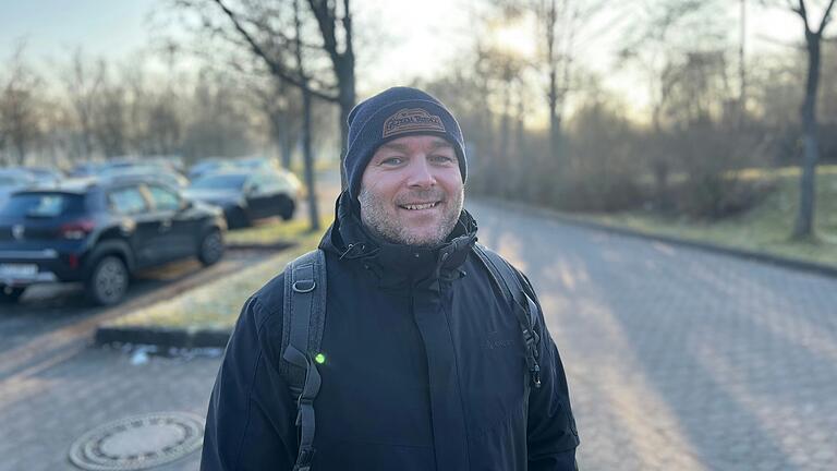Alexander Haub (42) aus Oberstreu nutzt als Arbeitnehmer einen Dauerparkschein. Alexander Haub (42) aus Oberstreu nutzt als Arbeitnehmer einen Dauerparkschein. 