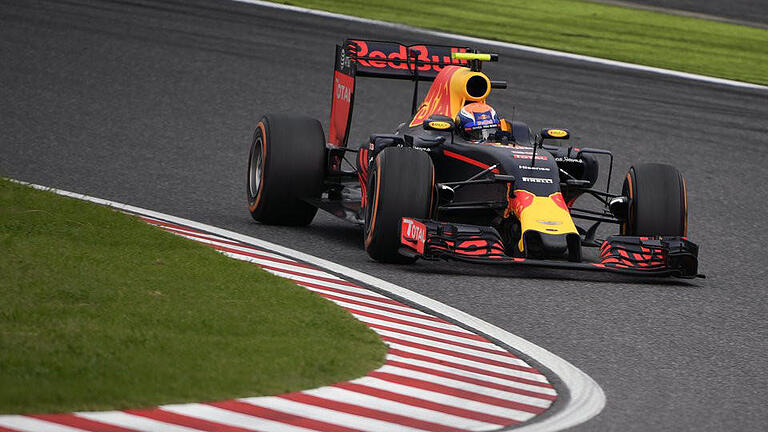 Zweiter - Max Verstappen beendet das Rennen in Japan als Zweiter. Foto: Franck Robichon Zweiter - Max Verstappen beendet das Rennen in Japan als Zweiter. Foto: Franck Robichon