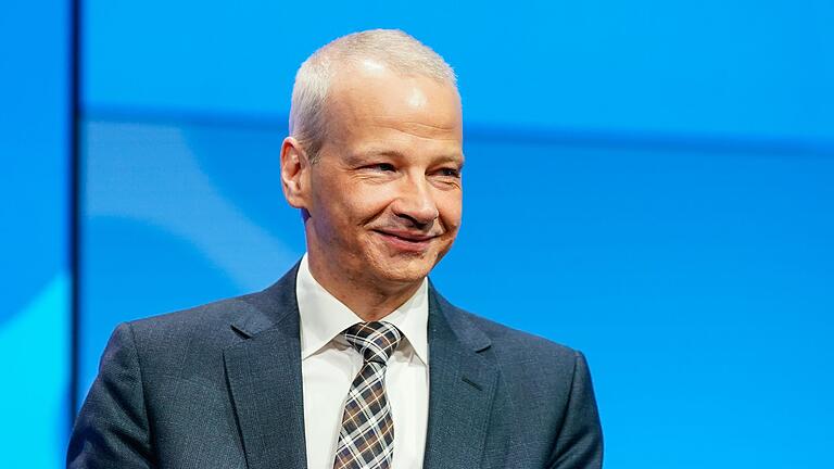 BASF-Chef Markus Kamieth       -  Der Chemieriese BASF will sich mehr auf sein Kerngeschäft konzentrieren. Das hat Folgen für einzelne Sparten.