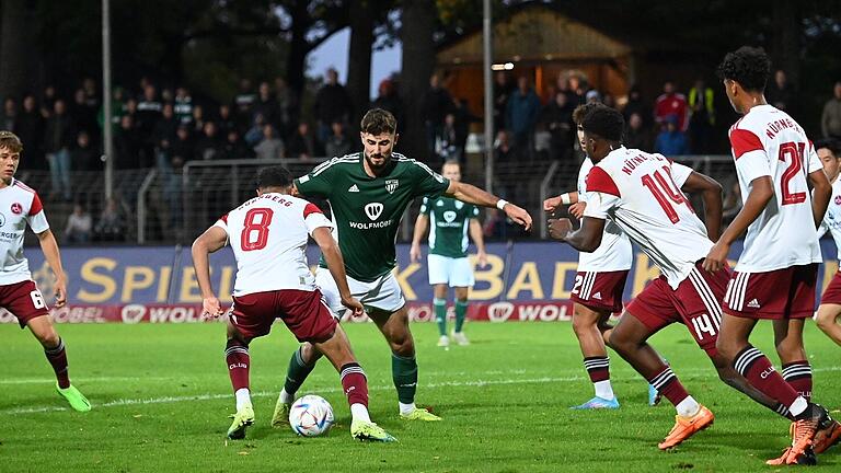 Gibt es für die Spieler des FC 05 Schweinfurt in der Partie gegen den 1. FC Nürnberg II Grund zum Jubeln?