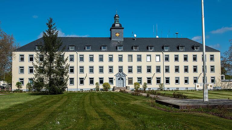 Im ehemaligen America House im Ehrenhof der Ledward Kaserne wäre genügend Platz, um in einem ersten Schritt mit dem Aufbau der i-Factory in Schweinfurt zu beginnen.