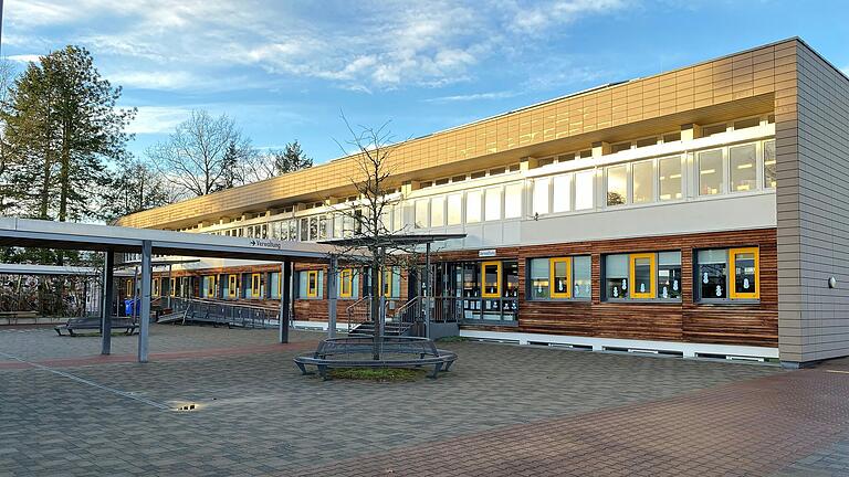 Die Friedrich-Fleischmann-Grundschule in Marktheidenfeld.