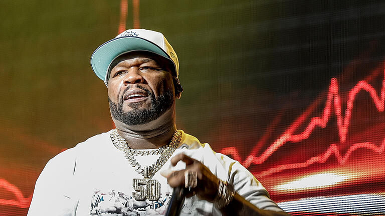 Axel Heimken.jpg       -  US-Rapper 50 Cent bei einem Konzert in Deutschland: Jetzt sponsert er ein Mädchen-Fußballteam.