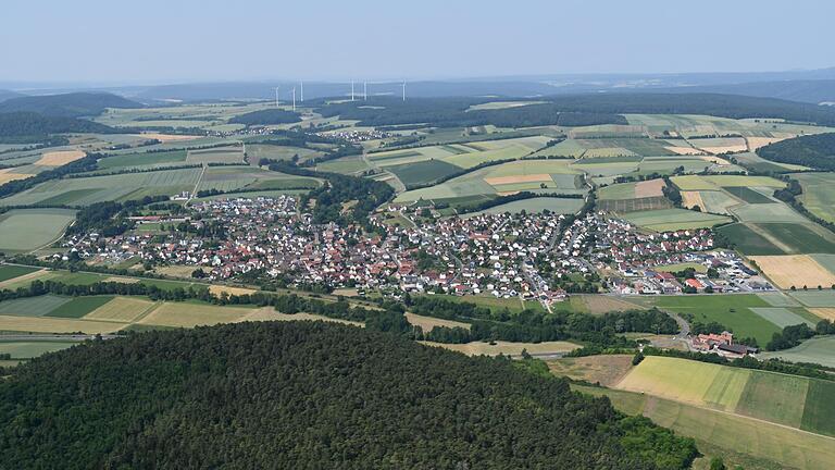 In einem abgegrenzten Gebiet südwestlich von der Gemeinde Burglauer greift die siebte Flächennutzungsplanänderung und die Weichen für einen Solarpark wurden gestellt. Vertragspartner ist die Bürgergenossenschaft Burglauer.