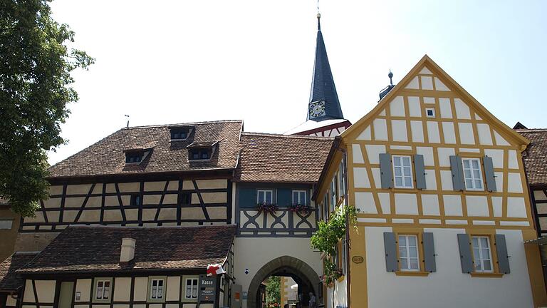 Kirchenburg Mönchsondheim: Anziehungspunkt in der Region.