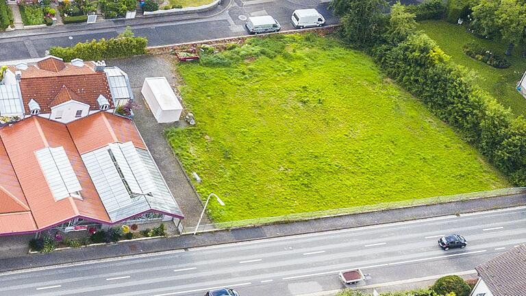Auf dem Grundstück neben dem Floranium sollte eigentlich eine Kindertagesstätte in Containern für eine Übergangszeit von drei Jahren errichtet werden.