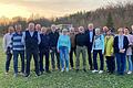 Auf dem Foto (von links): Michael Heun, Dr. Rainer Dominik, Eduard Michel, Thomas Hahmann, Gustav Richter, Hartmut Knahn, Ursula Knahn, Joachim Olschok, Klaus Sebold, Werner Thamm, Karin Wiedemann, Thomas Martha, Helga Greser,  Resi Schwabe, Susanne Rinno, Siegfried Buckenmayer, Aloisya Schmitt.