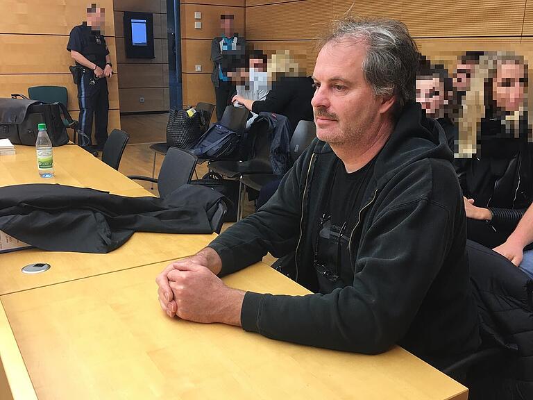 Theresas Vater Ronald Stahl vor der Urteilsverkündung Theresas Vater Ronald Stahl vor der Urteilsverkündung