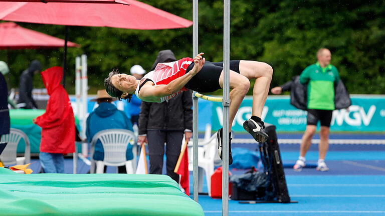 Leichtathletik-Erfolge für den TSV Münnerstadt       -  Gewann überlegen die Hochsprung-Wertung: Iris Heid vom TSV Münnerstadt.