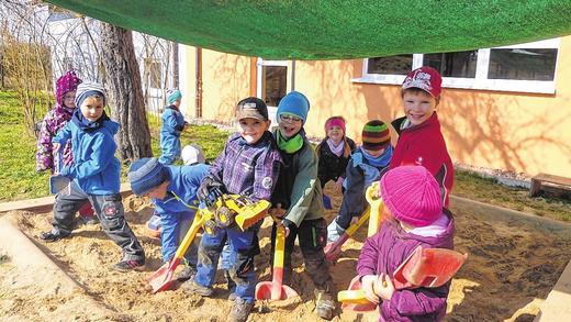 Kindergarten braucht mehr Kinder: Dem Seifriedsburger Kindergarten droht das Aus. Helfen sollen bessere Öffnungszeiten. Kindergarten braucht mehr Kinder: Dem Seifriedsburger Kindergarten droht das Aus. Helfen sollen bessere Öffnungszeiten.
