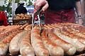 Bratwurst       -  Pulled-Pork, Jelly Beans oder orientalisch: Alle Bratwurstkreationen können in Pegnitz auch von Besuchern probiert werden.