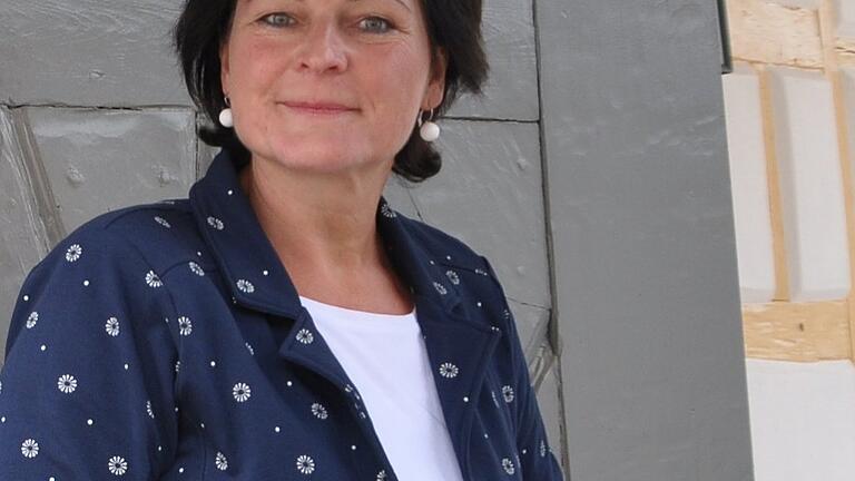 In einigen Wochen wird Heike Sittig vom Rathaus in ihr Büro im Stadtlauringer Kunsthandwerkerhof umziehen. In einigen Wochen wird Heike Sittig vom Rathaus in ihr Büro im Stadtlauringer Kunsthandwerkerhof umziehen.