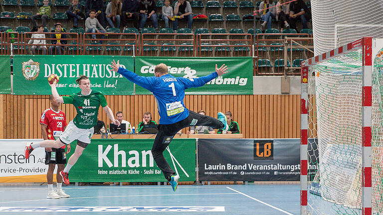 Beim Handball Bundesliaspiel am 26.04.2019 spielten DJK Rimpar gegen Rhein Vikings. Die Rimparer Wölfe gewannen das Spiel mit 26 Toren, Rhein Vinkings erzhielten 23 Tore.