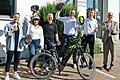 Unser Foto zeigt (von links): Leonie Hassenjürgen (Landkeis Bad Kissingen), Ganna Kravchenko, die Mannschaftssieger Roland Schmitt, Frank Fischer, Lukas Rothenfußer und Vorstand Jürgen Klubertanz.       -  Unser Foto zeigt (von links): Leonie Hassenjürgen (Landkeis Bad Kissingen), Ganna Kravchenko, die Mannschaftssieger Roland Schmitt, Frank Fischer, Lukas Rothenfußer und Vorstand Jürgen Klubertanz.