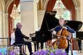 Alban Gerhardt mit seinem Cristofori, ein ganz seltenes Instrument, und Pianist Markus Becker.       -  Alban Gerhardt mit seinem Cristofori, ein ganz seltenes Instrument, und Pianist Markus Becker.